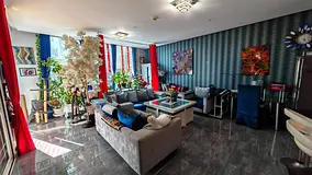 Private Room with Attached Bathroom in Iconic 23 Marina