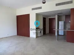 READY TO MOVE IN I UNFURNISHED I SPACIOUS STUDIO
