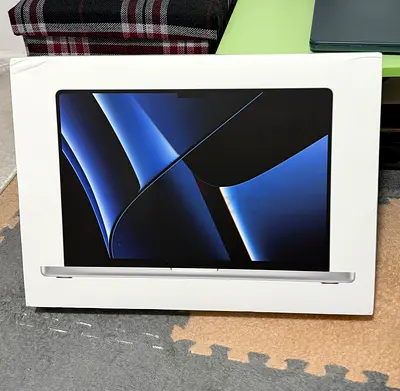 MacBook Pro 16 Inch 32GB/1TB M2 Max Silver
