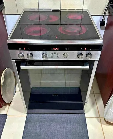 Siemens Electric Ceramic Cooker 4 hubs