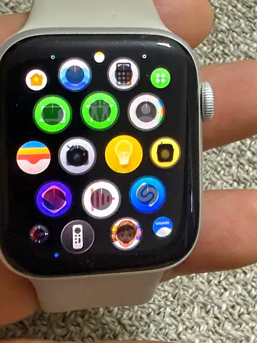 Apple Watch SE (GPS) (2nd Generation) 44MM