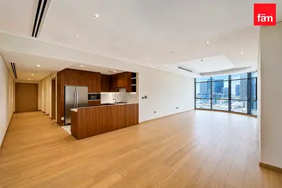 Modern APT Near Dubai Mall & Metro