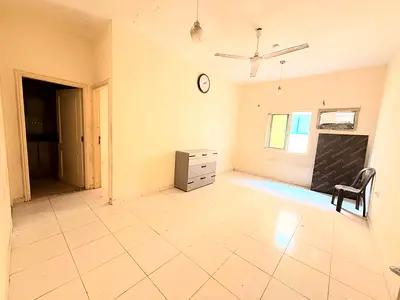 BIG SIZE 1BHK ON ROAD BUILDING PRIME LOCATION IN MUWAILEH