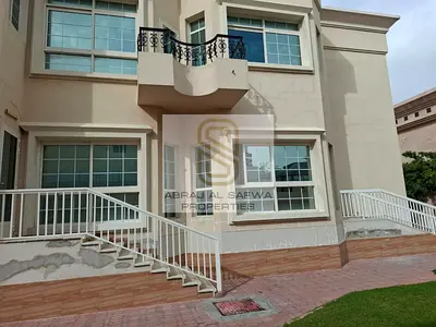 Fully renovated Corner Villa 5 Br+ Maid Prime Location