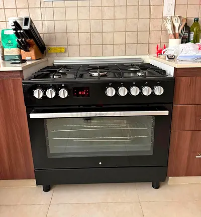 Full gas cooker gorenje brand very good working new model 90/60cm