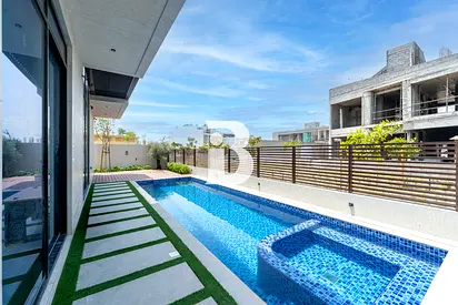 Corner Plot | 5BR + Maid | Private Pool
