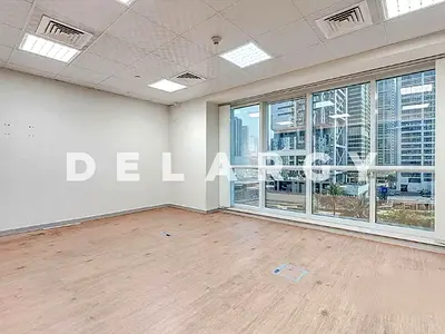 Vacant Now | Lake View | Close to Metro