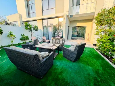 Elegant Living|Cozy 3BR+Maid|Prime Location