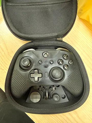 Xbox Elite Series 2 Controller – AED 275