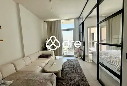 Vacant | Unfurnished | Mid-Floor