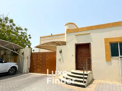 Commercial Villa | Ideal Location | Vacant