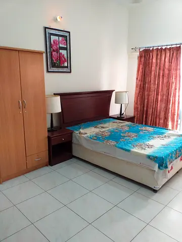 Fully furnished room with attached bath in Bur Dubai