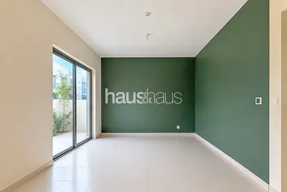 Four bedroom | Single Row | Large layout