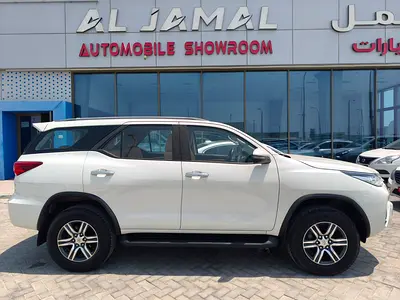 2019 Toyota FORTUNER 照片 4