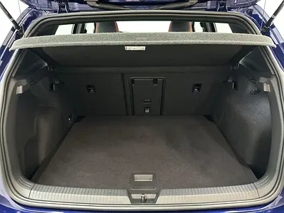 صورة 9 لـ 2024 Volkswagen GOLF GTI