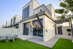Fully Furnished 4BR + Maid Villa | Corner unit