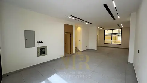 فيلا للبيع في الياسمين | موقع مميز بالقرب من المول | 5 غرف نوم ماستر | شامل الرسوم والمكيفات