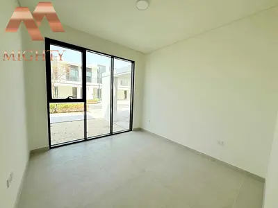 BRAND NEW | BRIGHT | UNFURNISHED