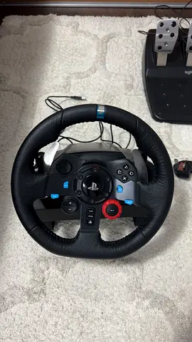 Logitech G29 Driving Force Racing Wheel with Pedals and shifter (Good Condition)