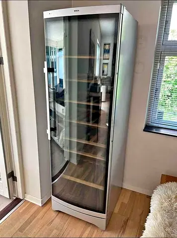 Bosch large wine fridge 200 bottle