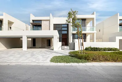 Lagoonfront Home on Large Plot