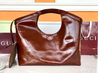 GUCCI Women's Gucci Giglio Large Tote Bag in Smooth Leather