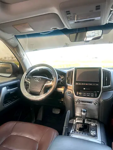 2018 Toyota LAND CRUISER — фото 9
