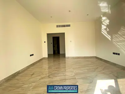 Stylish 2 Bedroom Apartment with Big Balcony & Fitted Kitchen