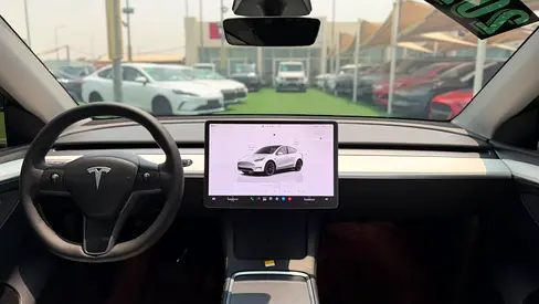 صورة 10 لـ 2022 Tesla MODEL Y