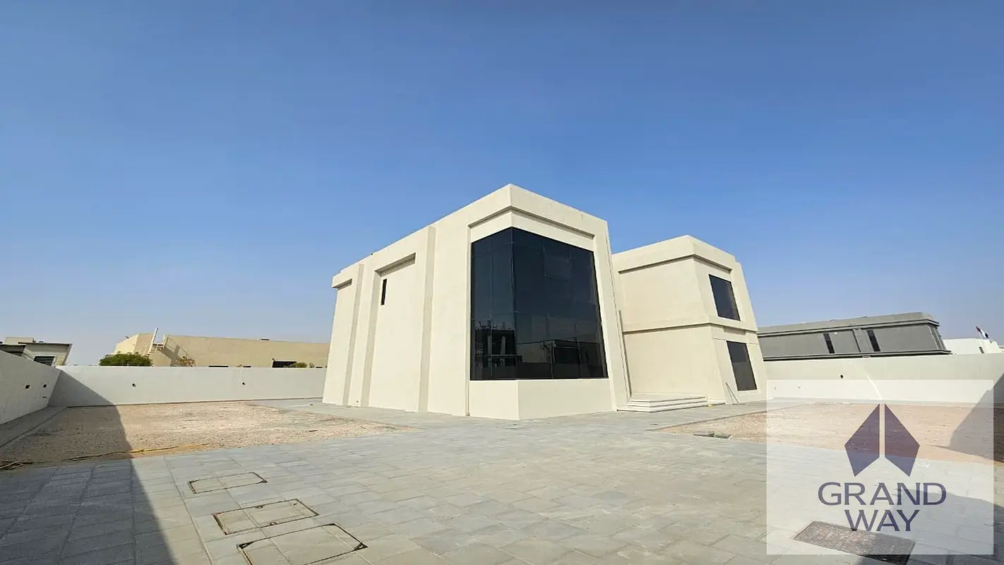 Luxury 5BR Villa | Modern Living | Ample Parking