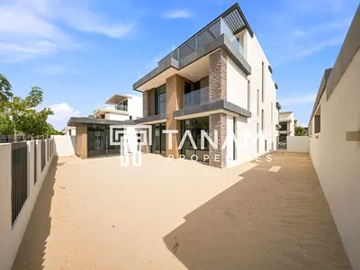 Brand New | Luxury Villa | Vacant