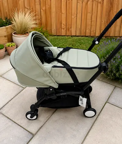 Yoyo 2 travel system stroller with bassinet