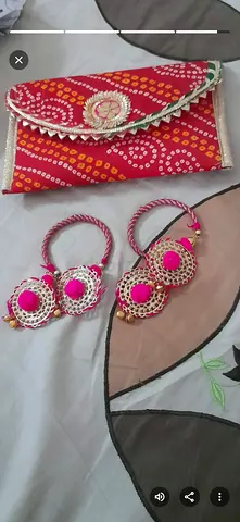 Handmade Indian-style clutch with matching decorative bangles (set)