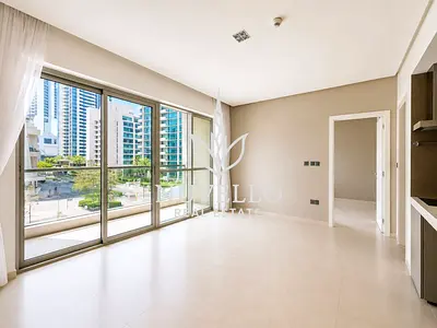 Low Floor | Spacious | Chiller Free