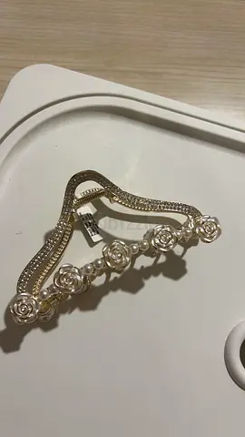 Hair claw