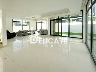 SPACIOUS 6BR VILLA | PRIVATE GARDEN | VACANT