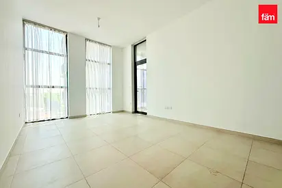 Spacious | Next To Park | Chiller Free