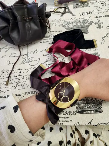 Calvin Klein Ladies' Ray Watch
gold- plated