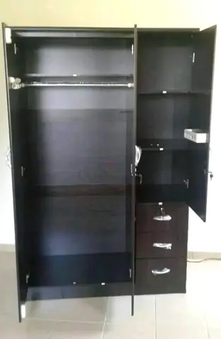 New wardrobe 3door with drawer with out mirror