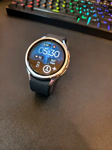 Samsung Galaxy Watch 6 Classic 47mm (SM-R960) Original – Silver – Excellent Condition