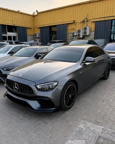 2017 Mercedes-Benz E-Class E 300 - American Specs - Pristine Condition