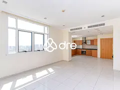 Vacant | Townhouse View | Corner unit