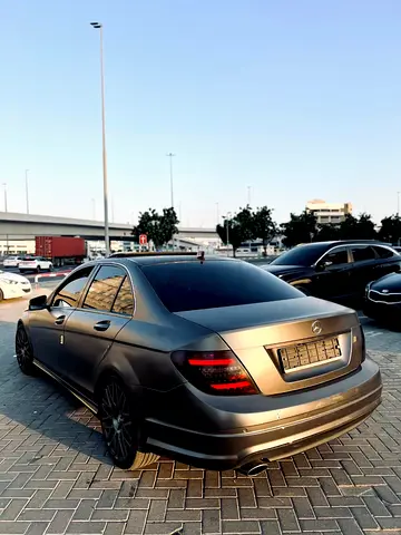 Benz C200