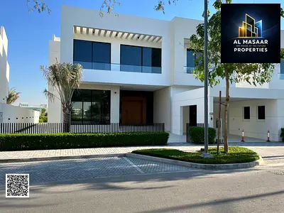 للبيع فيلا في الزوراء مجمع ملاعب الجولف في قلب الطبيعية اطلالة مباشرة علي البحيرة وملاعب الجولف ومساحه كبيرة