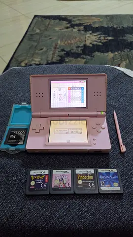 Pink Nintendo DS Lite + 4 games and 3 pens! 🌸