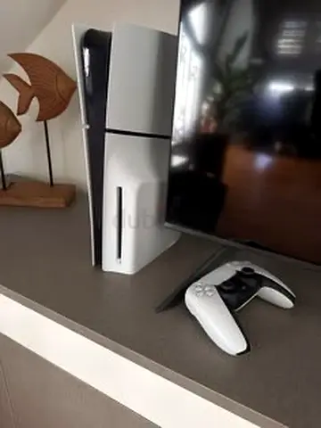 PS5 Slim Disc Edition For seal
