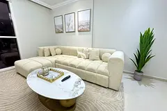 Stylish 1BR | Opp. Dubai Mall | Prime Downtown