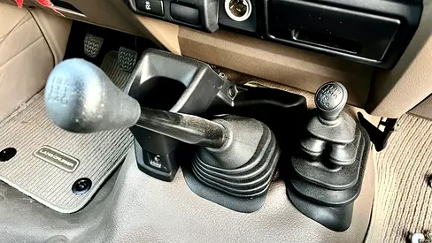 2023 Toyota LAND CRUISER 70 SERIES — миниатюра 10