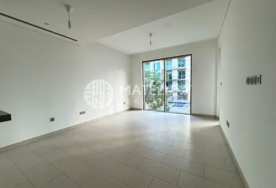 Vacant || Modern Layout || Community View
