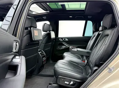 2019 BMW X7 — миниатюра 18